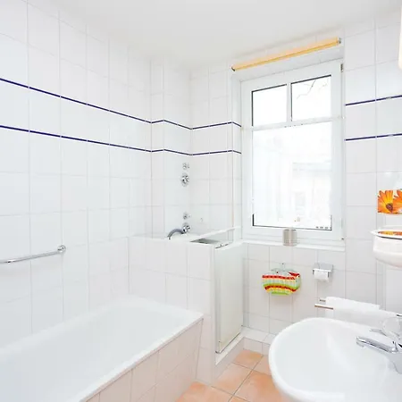 Hildegard 8 Apartment Binz